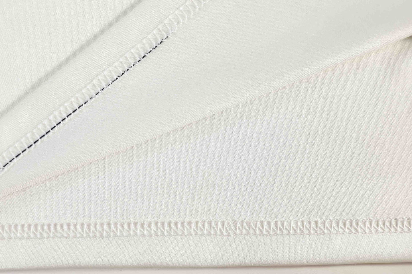 MUTD white