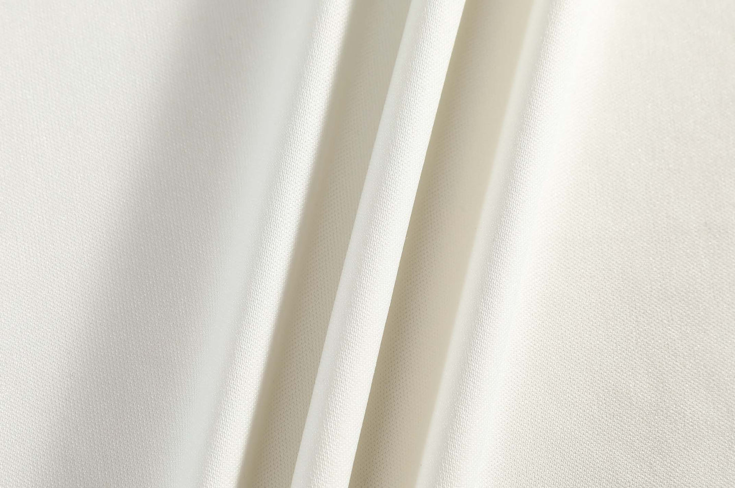 MUTD white