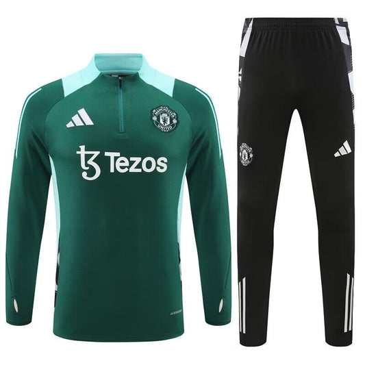 Man U dark green blue