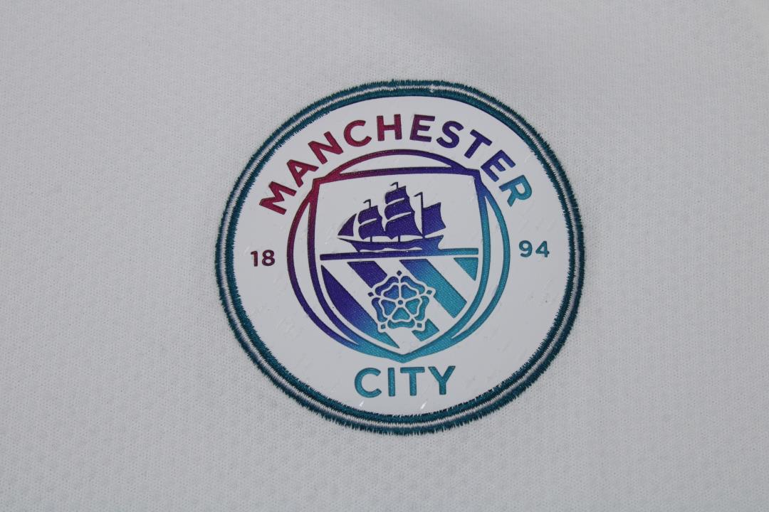 Manchester City 21-22 away
