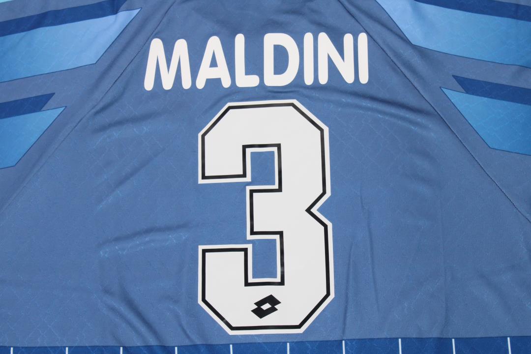 Milan maglia sale blu