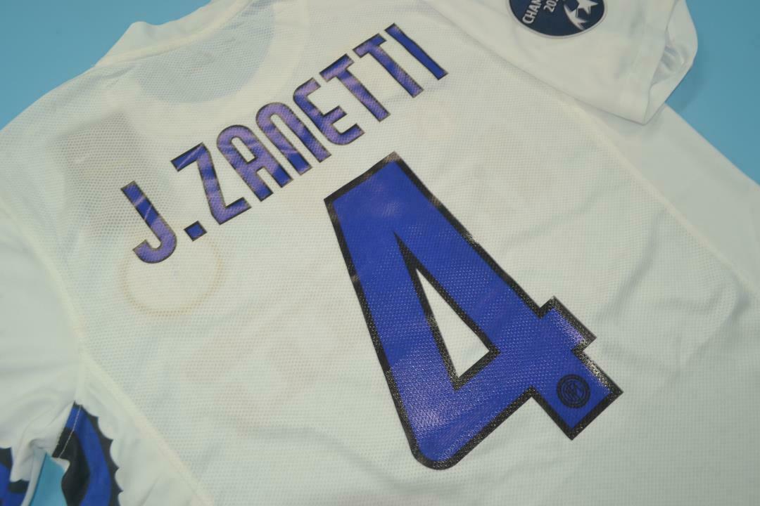 Inter 2010-11 UCL away